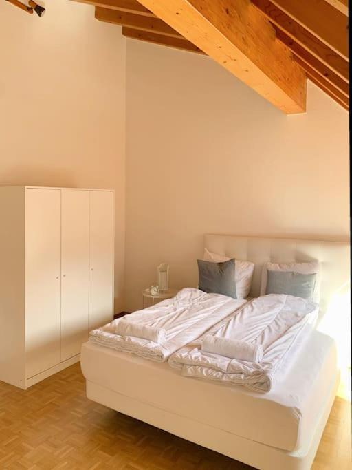 Charming Penthouse With Veranda In The Center Of Brig Εξωτερικό φωτογραφία