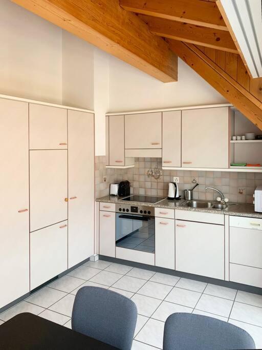 Charming Penthouse With Veranda In The Center Of Brig Εξωτερικό φωτογραφία